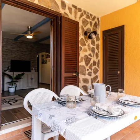 Casa Il Timo By Gmb Holidays Apartamento Cannigione